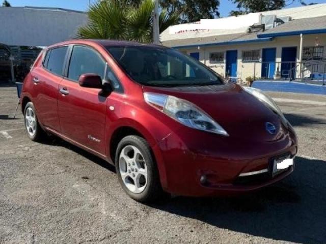  Salvage Nissan LEAF