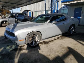  Salvage Dodge Challenger