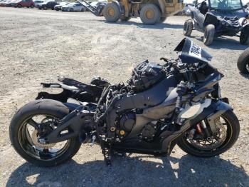  Salvage Kawasaki Zx1002 M