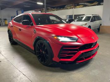  Salvage Lamborghini Urus