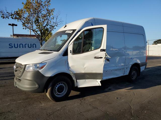  Salvage Mercedes-Benz Sprinter