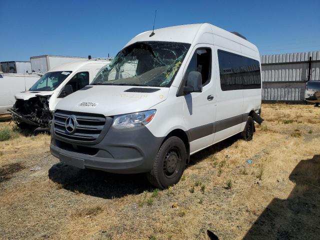  Salvage Mercedes-Benz Sprinter