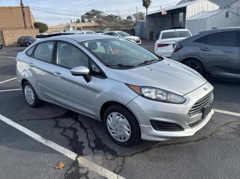  Salvage Ford Fiesta