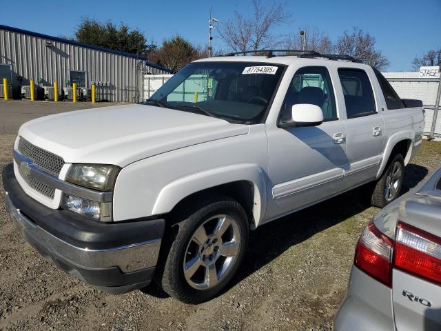  Salvage Chevrolet Avalanche