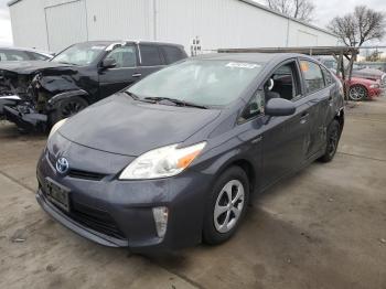  Salvage Toyota Prius