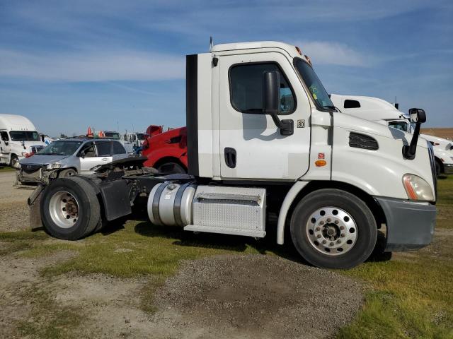  Salvage Freightliner Cascadia