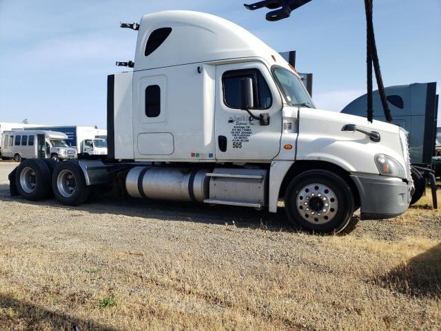  Salvage Freightliner Cascadia