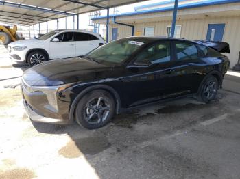  Salvage Kia K4 Lx