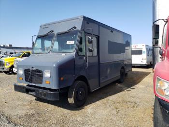  Salvage Freightliner Chassis M