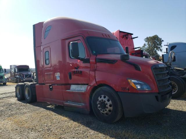  Salvage Freightliner Cascadia 1