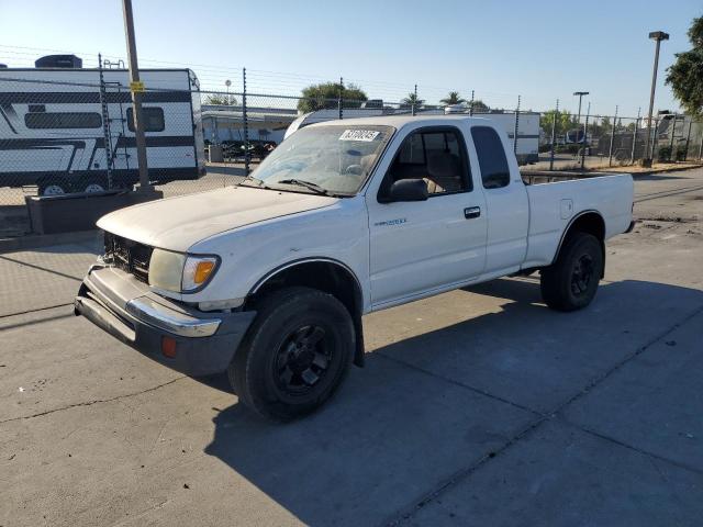  Salvage Toyt Tacoma