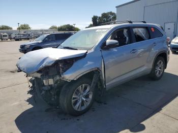  Salvage Toyota Highlander