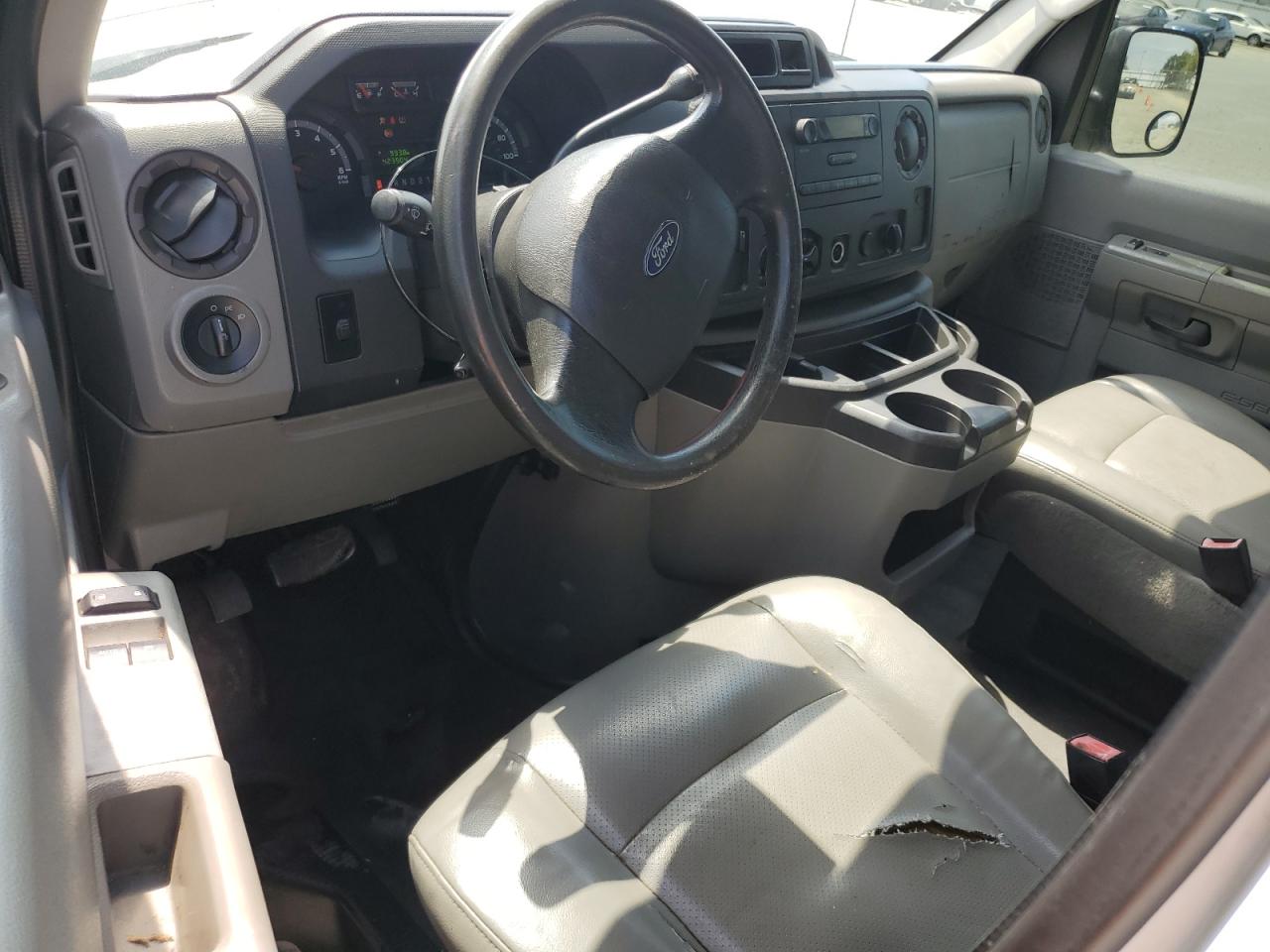 Ford Econoline E150 Van E150 Van Image 9