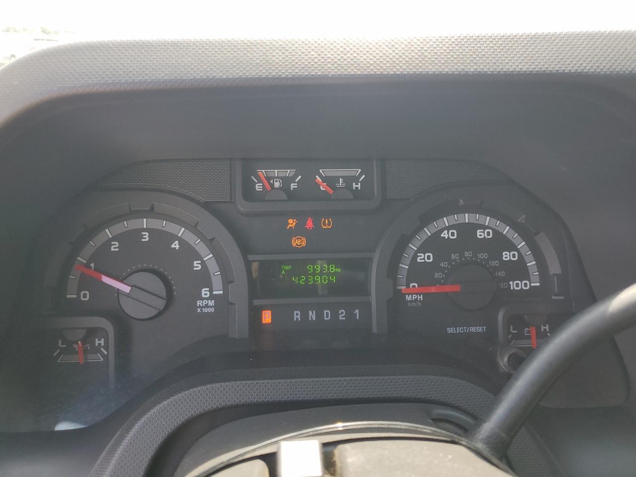 Ford Econoline E150 Van E150 Van Image 8