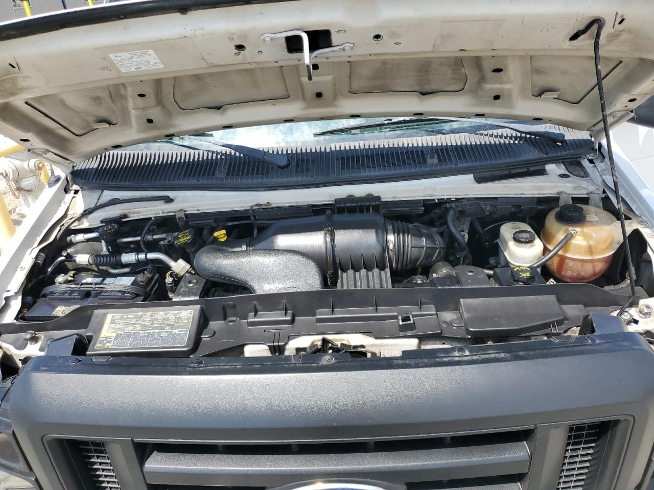 Ford Econoline E150 Van E150 Van Image 10