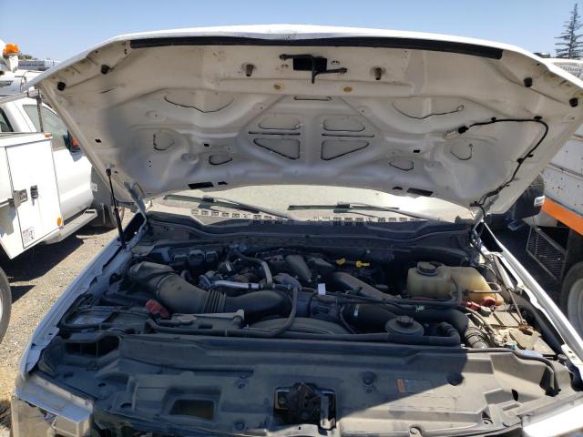 Ford F-550 Super Duty Image 11