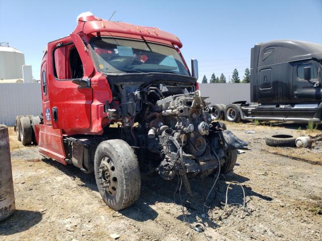  Salvage Freightliner Cascadia 1