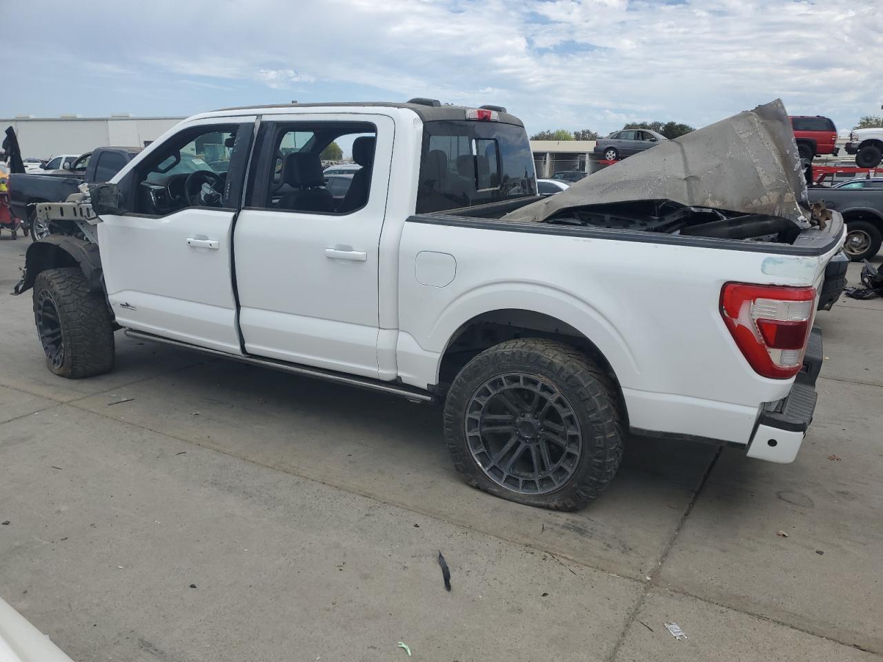 Ford F-150 Supercrew Image 2