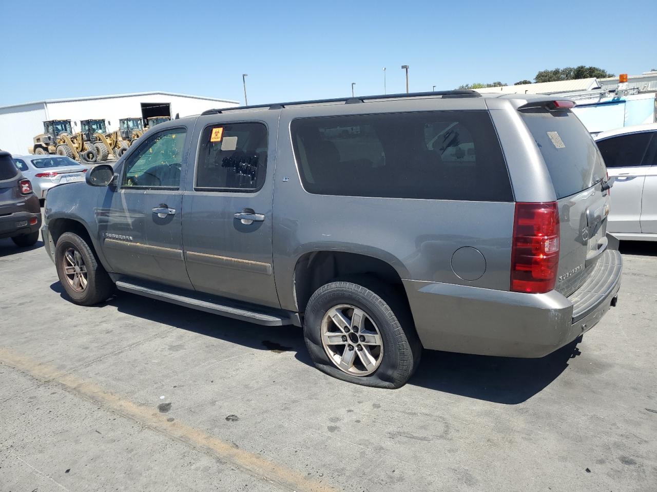 Chevrolet Suburban K1500 Image 2