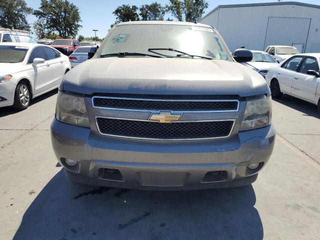 Chevrolet Suburban K1500 Image 8