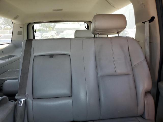 Chevrolet Suburban K1500 Image 13