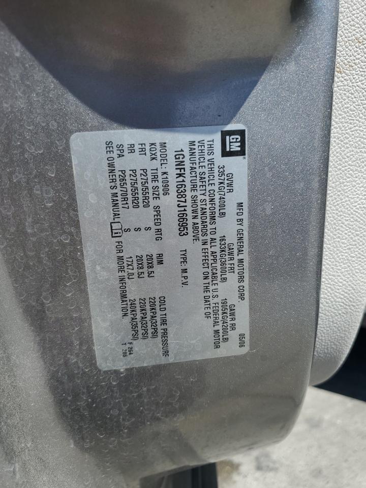 Chevrolet Suburban K1500 Image 9