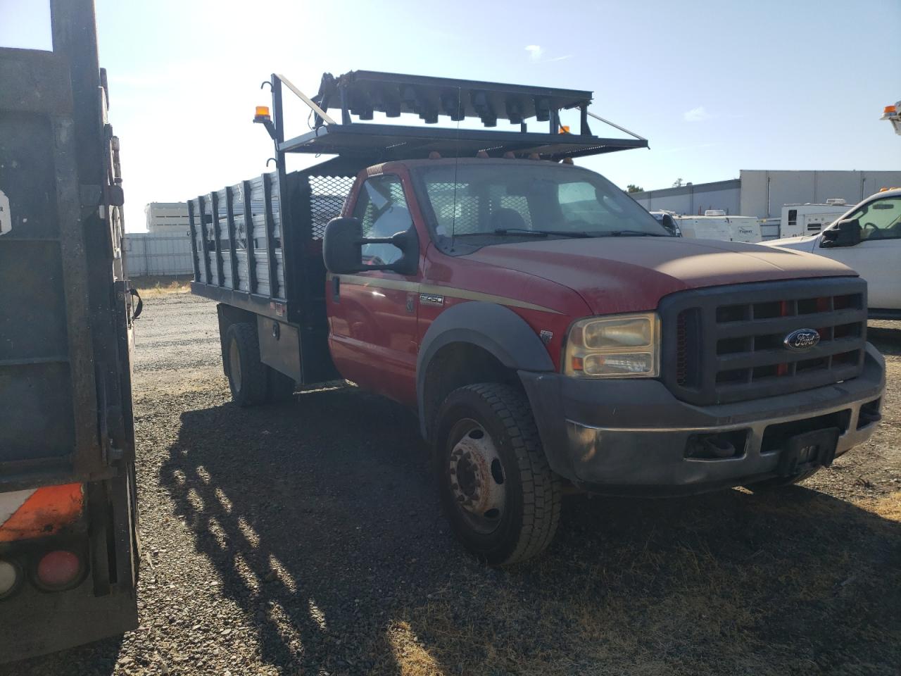 Ford F-450 Super Duty Image 3