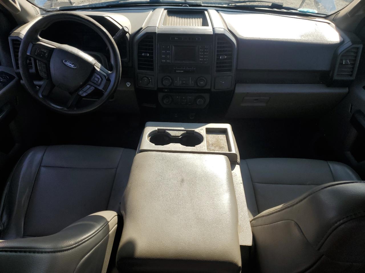 Ford F-150 Super Cab Image 5