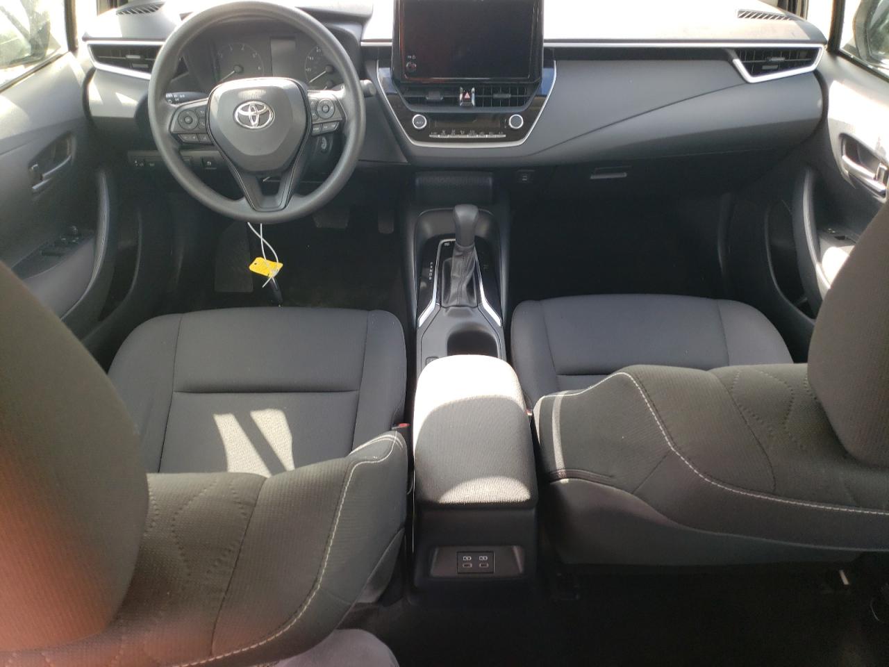 Toyota Corolla Le Image 5