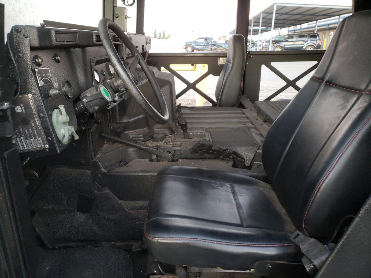 American General Hummer Image 9