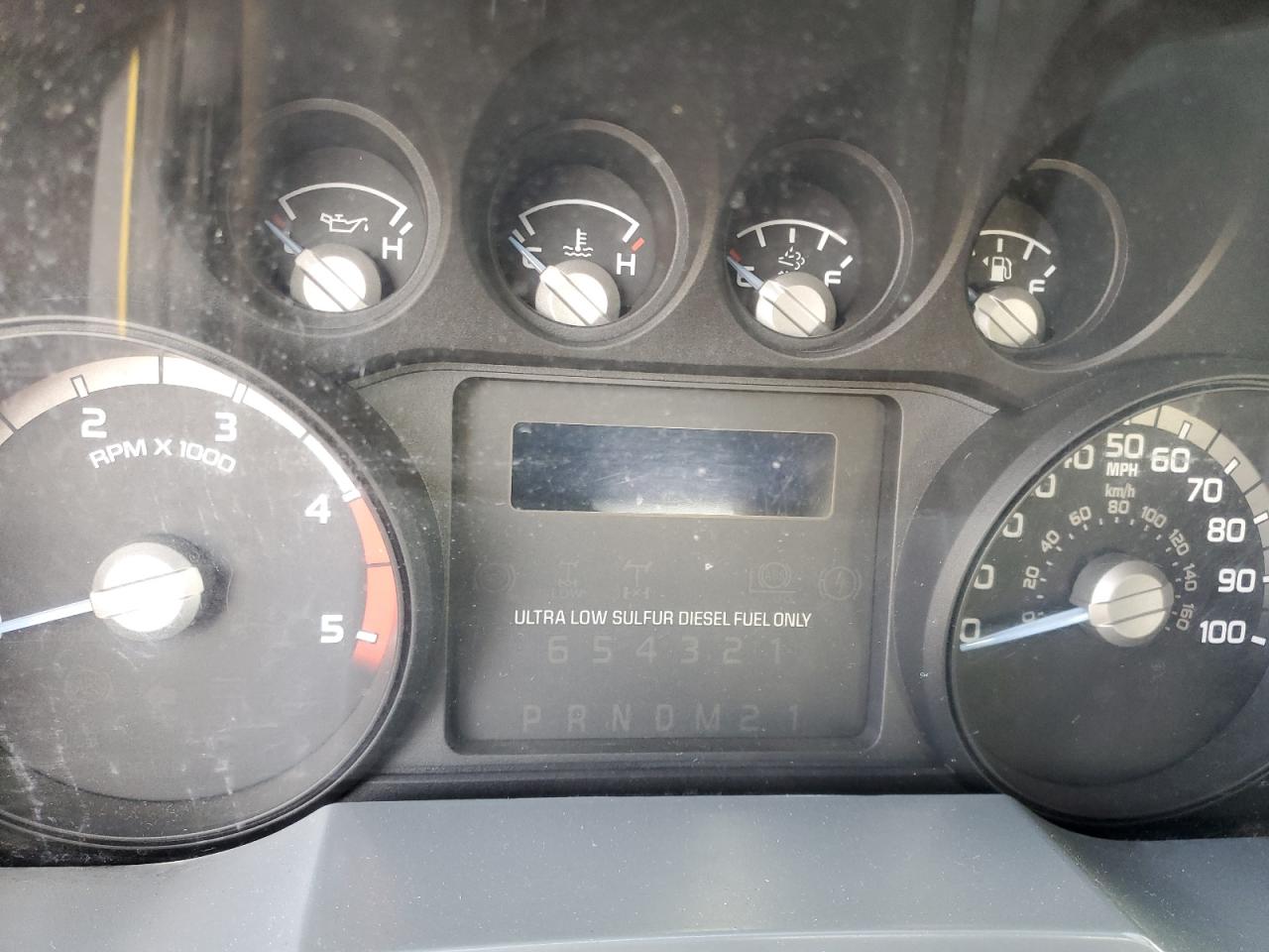 Ford F-650 Super Duty Image 5