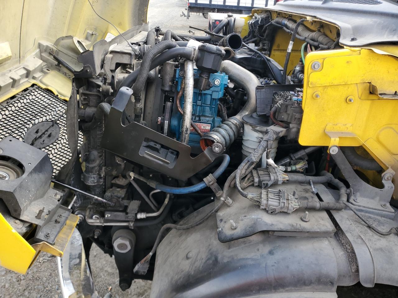 Ford F-650 Super Duty Image 12