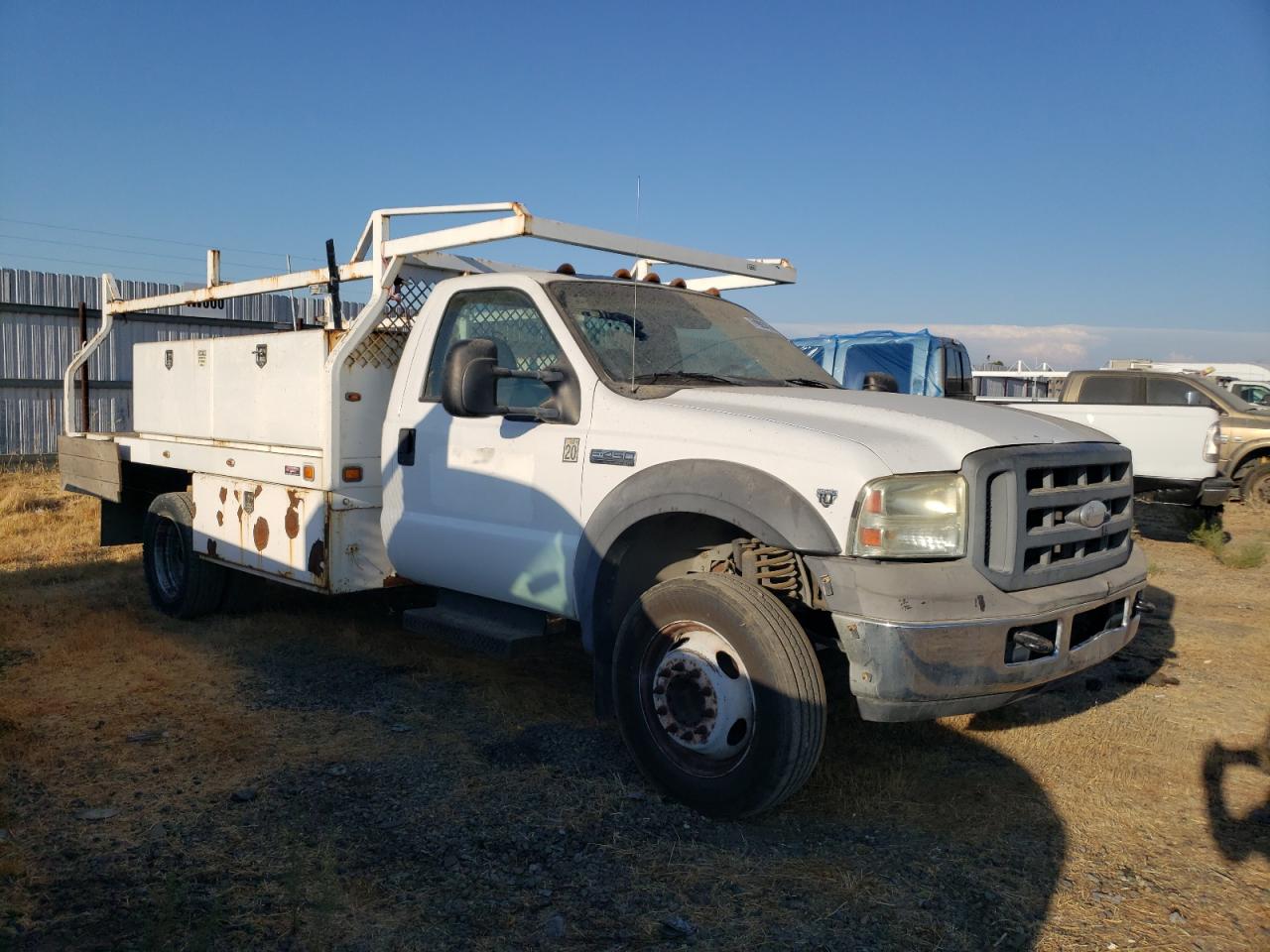 Ford F-450 Super Duty Image 7