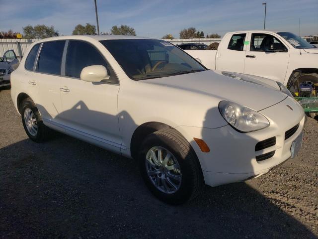 Porsche Cayenne Image 4