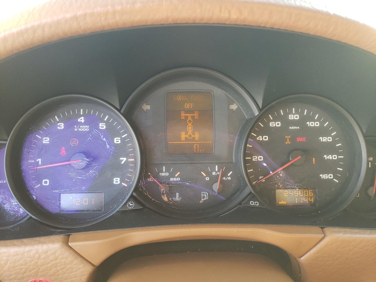 Porsche Cayenne Image 13