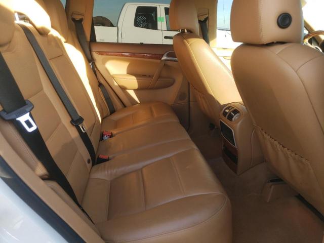 Porsche Cayenne Image 11