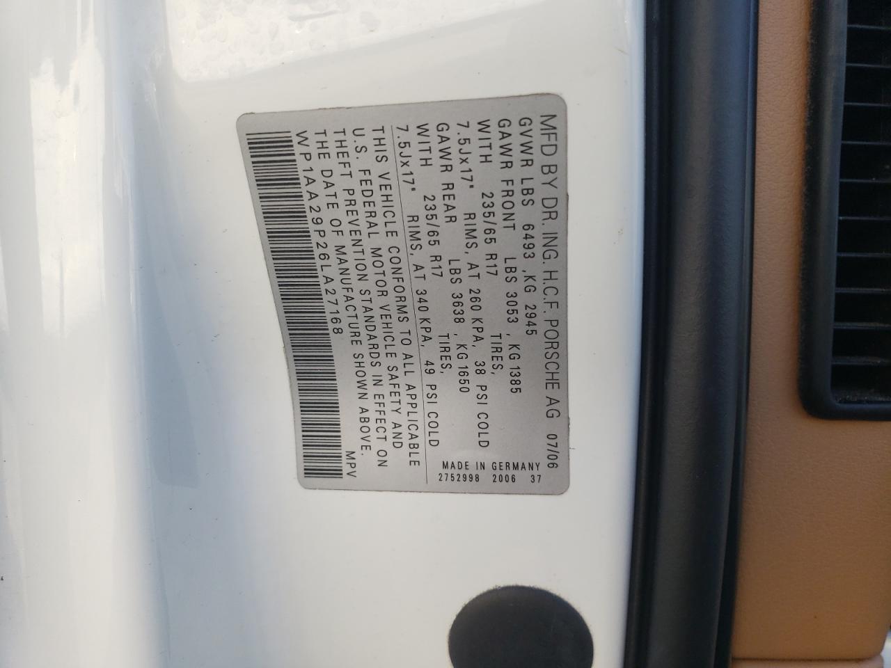 Porsche Cayenne Image 9