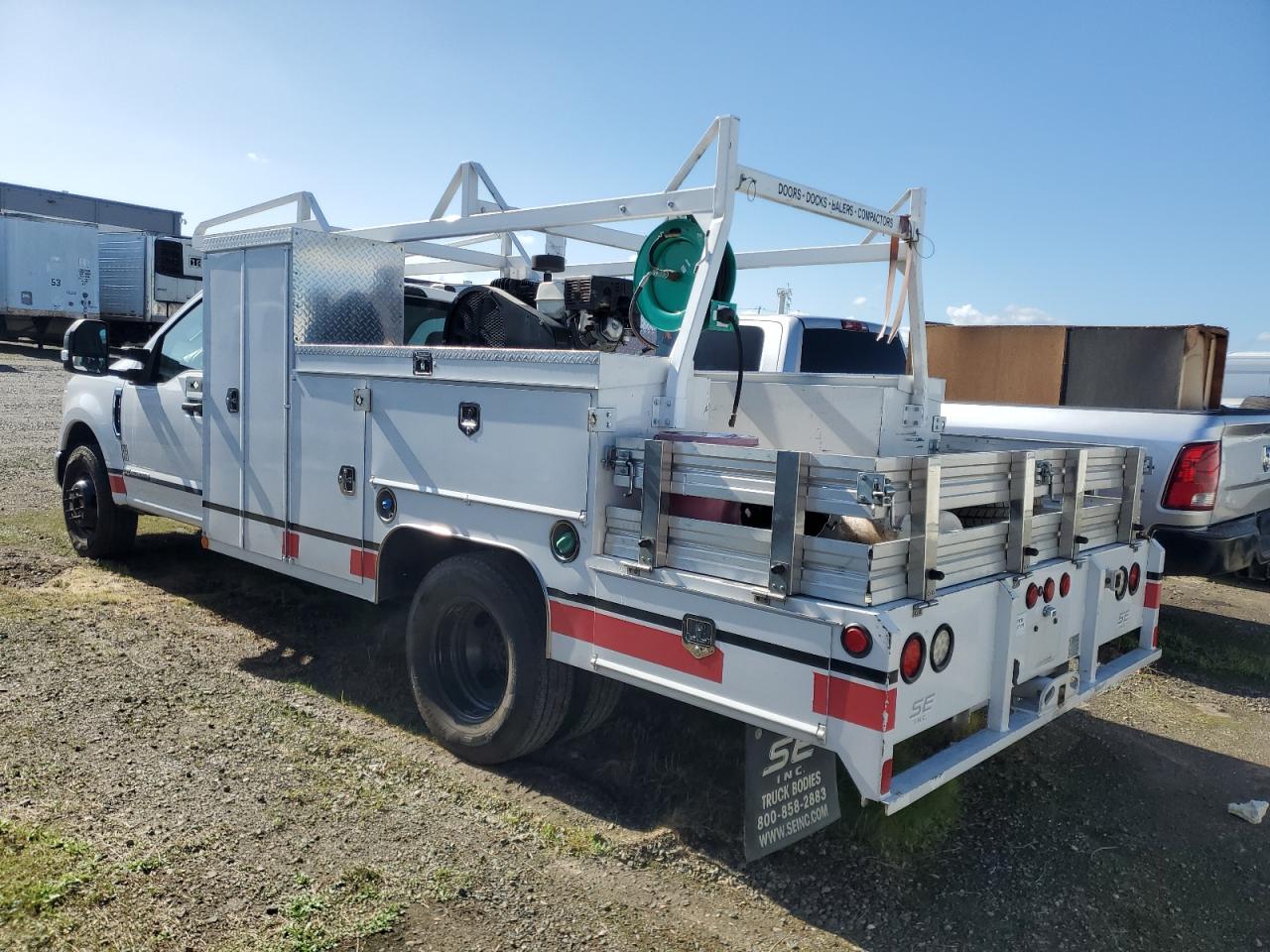 Ford F-350 Super Duty Image 5