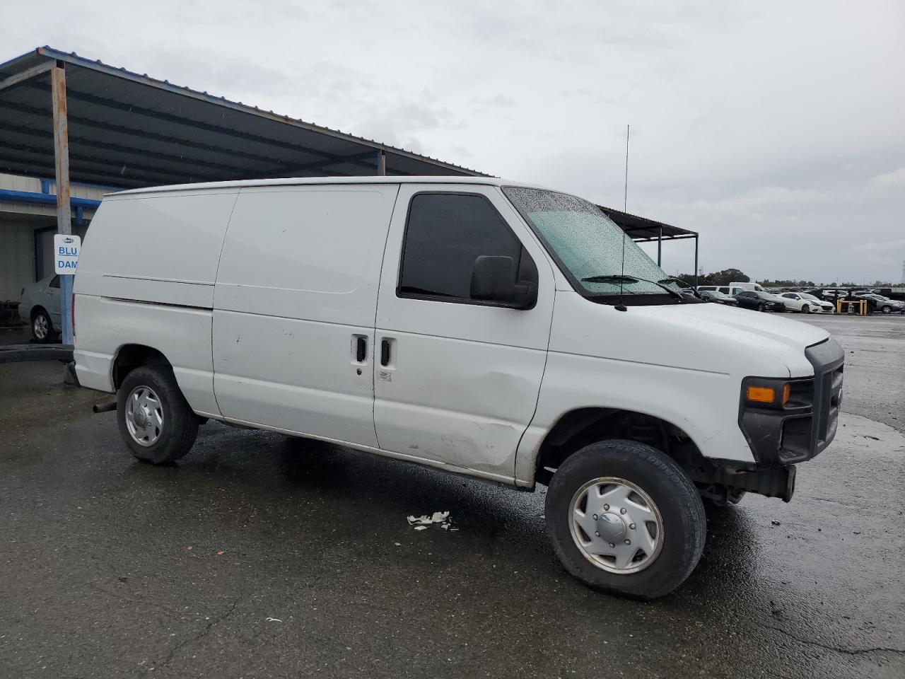 Ford Econoline E150 Van Image 6