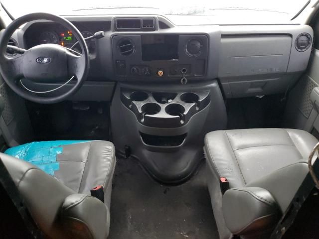 Ford Econoline E150 Van Image 4