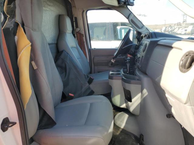 Ford Econoline E450 Super Duty Cutaway Van Image 12