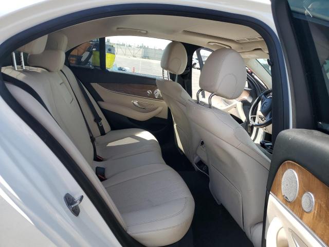 Mercedes-Benz E-Class 300 Image 11