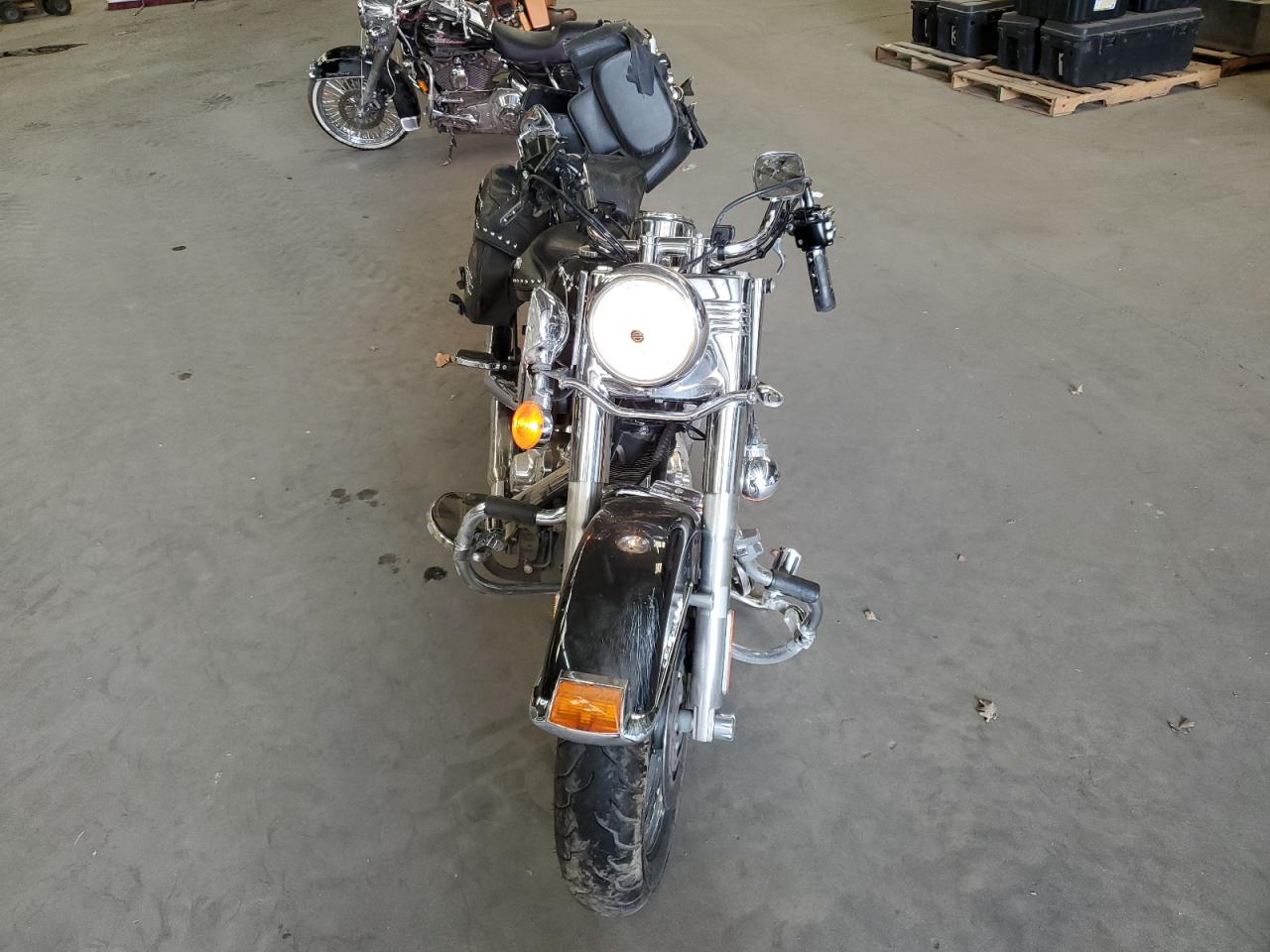 Harley-Davidson Fl Heritage Softail Classic Image 8