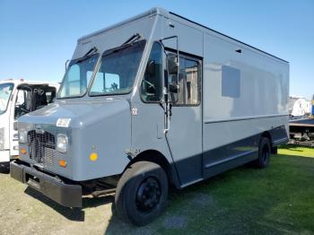  Salvage Freightliner Chassis M