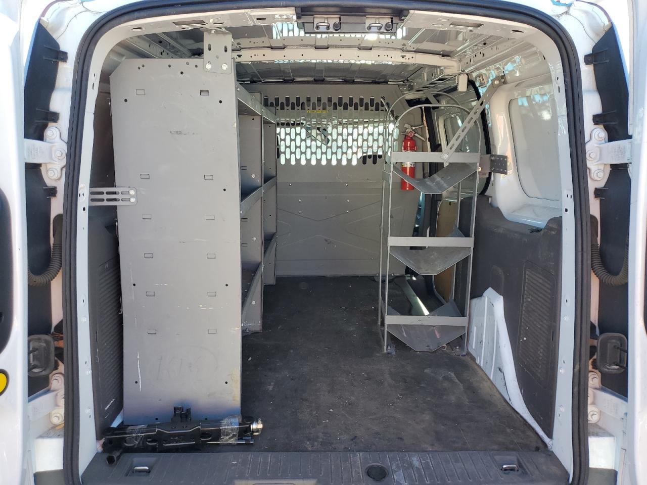 Ford Transit Xlt Image 3