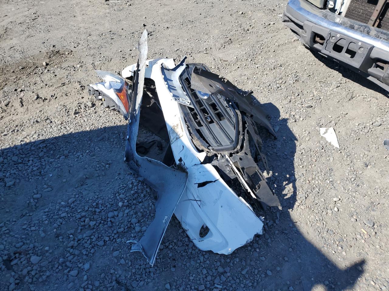 Ford Transit Xlt Image 6