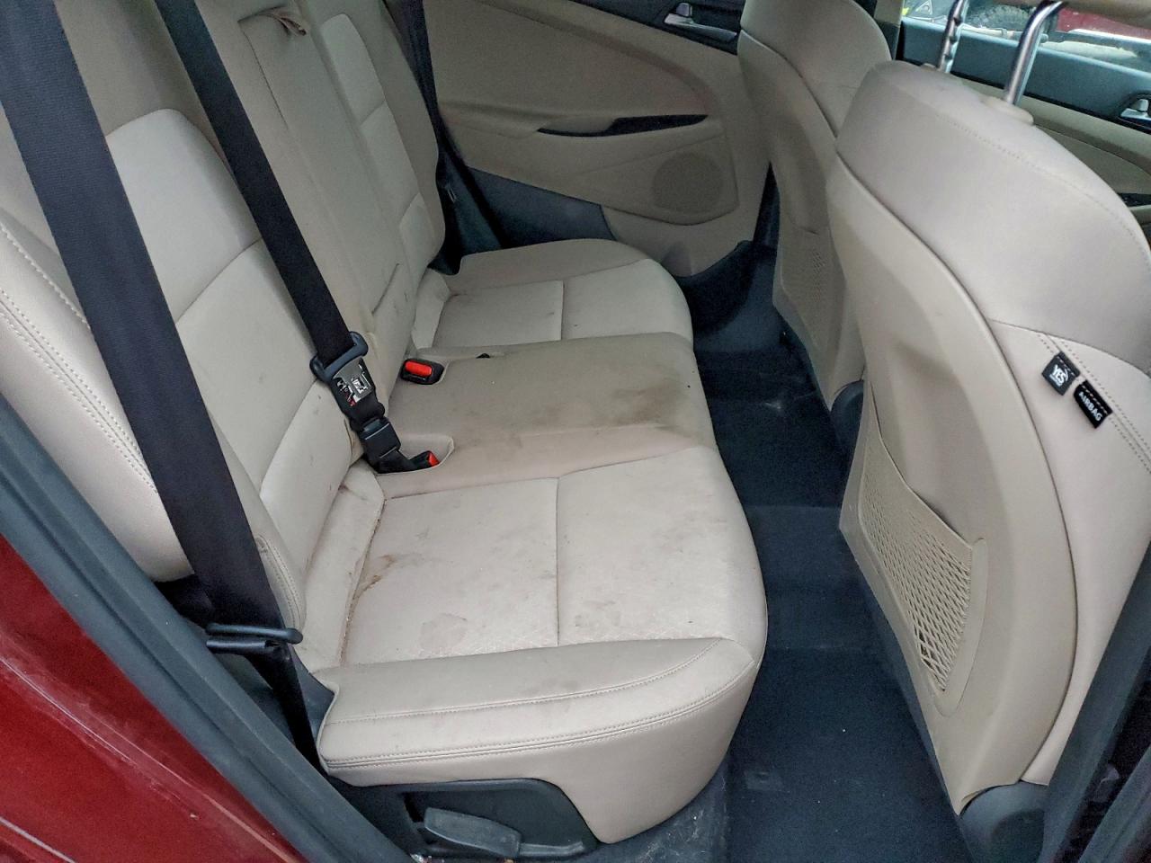 Hyundai TUCSON Limited Image 11