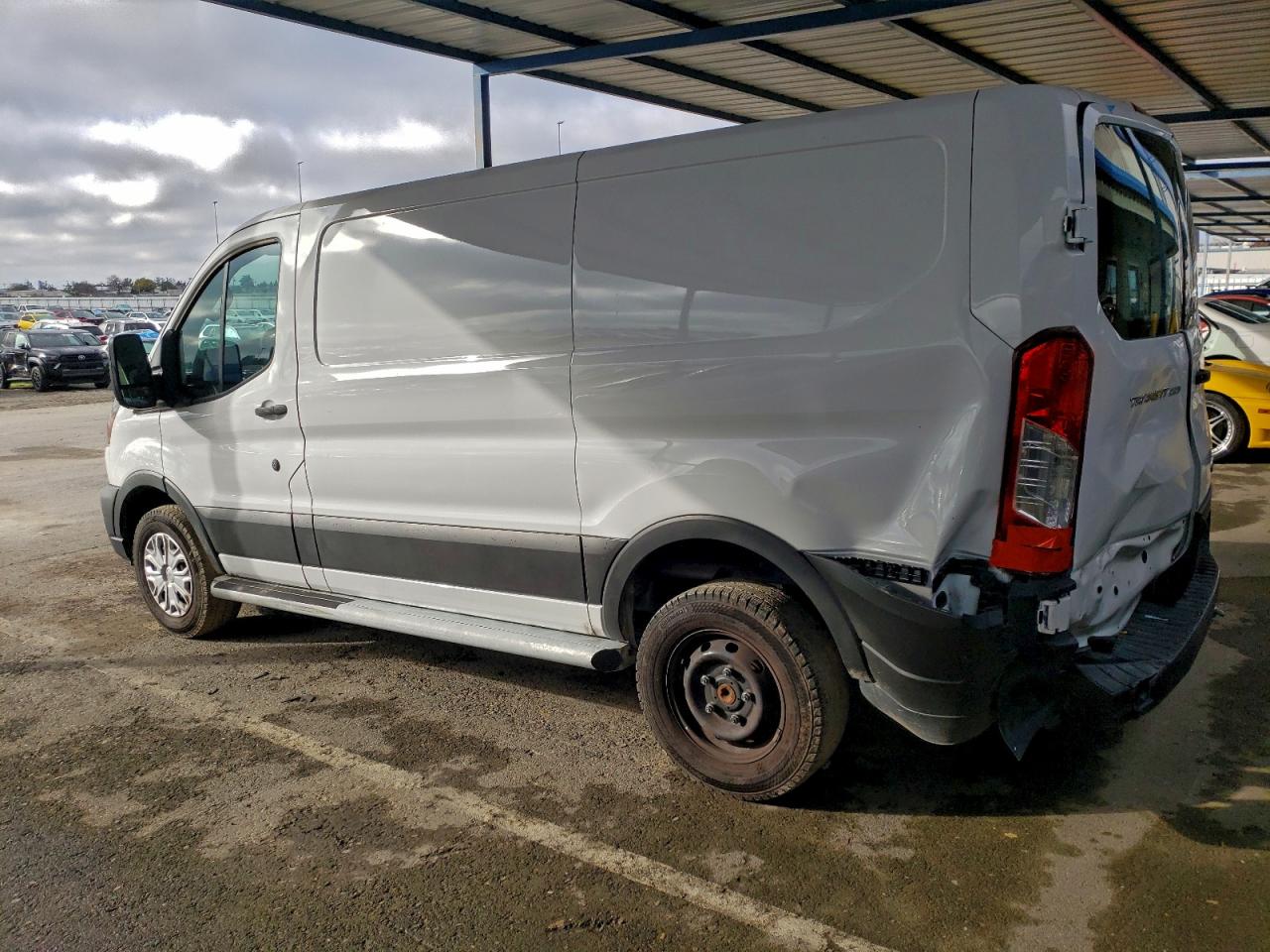 Ford Transit T-250 Image 7