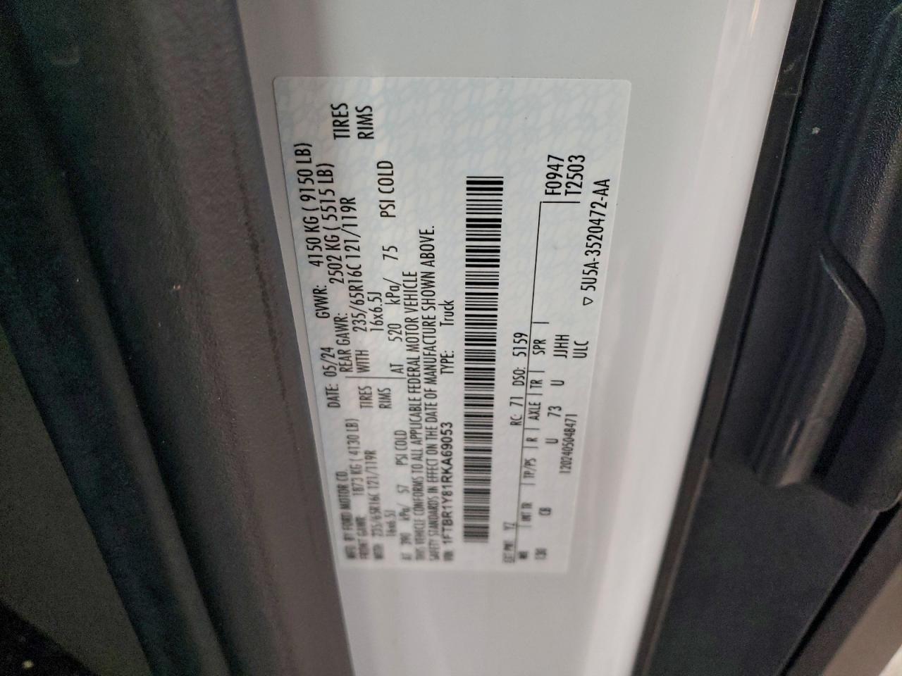 Ford Transit T-250 Image 8