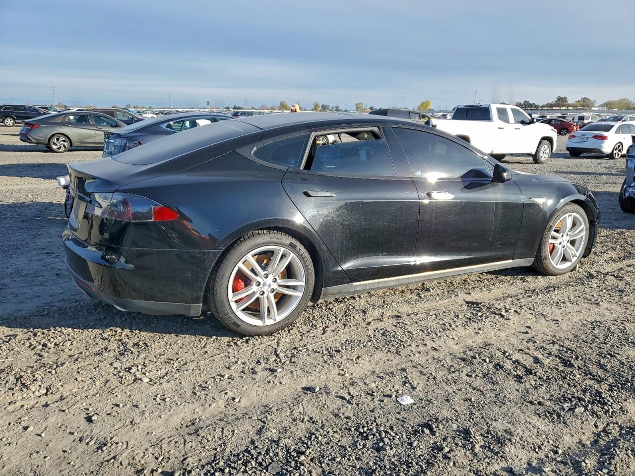 Tesla Model S Image 9